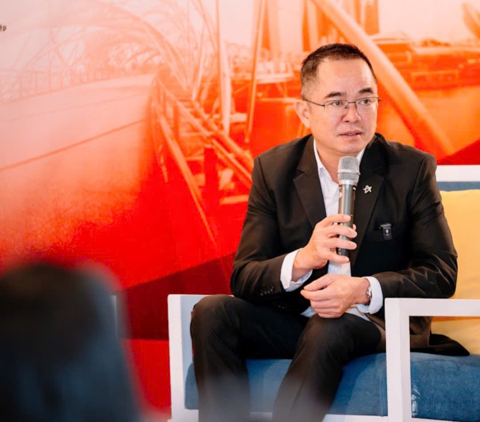Tiến sĩ Nguyễn Mạnh Hiền tại buổi talk show